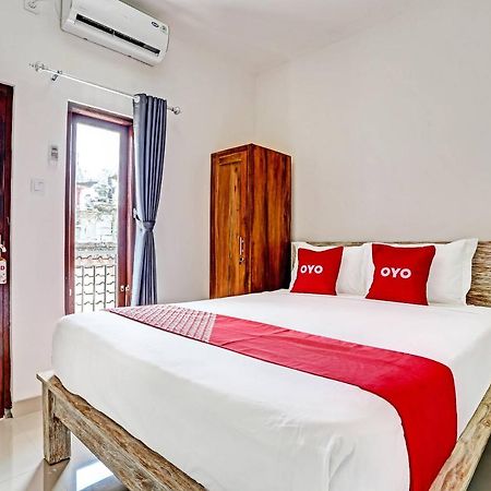 Oyo 91080 Kubu D&D Guesthouse Seminyak Esterno foto