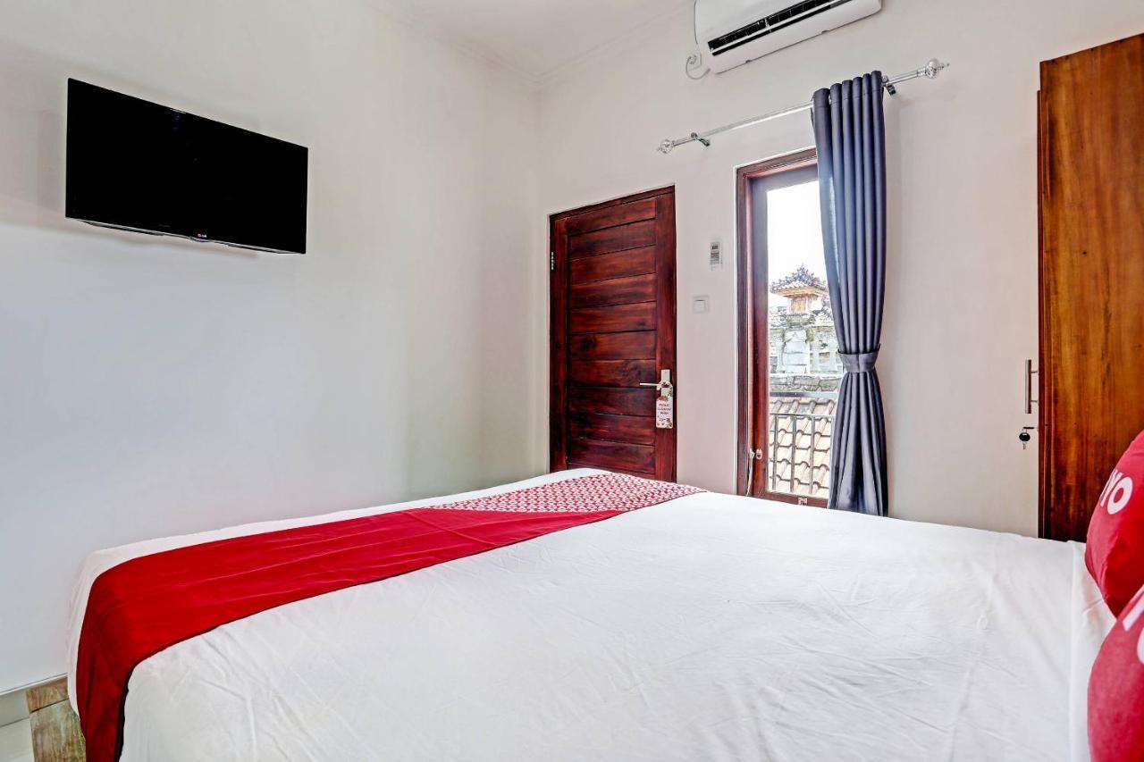 Oyo 91080 Kubu D&D Guesthouse Seminyak Esterno foto