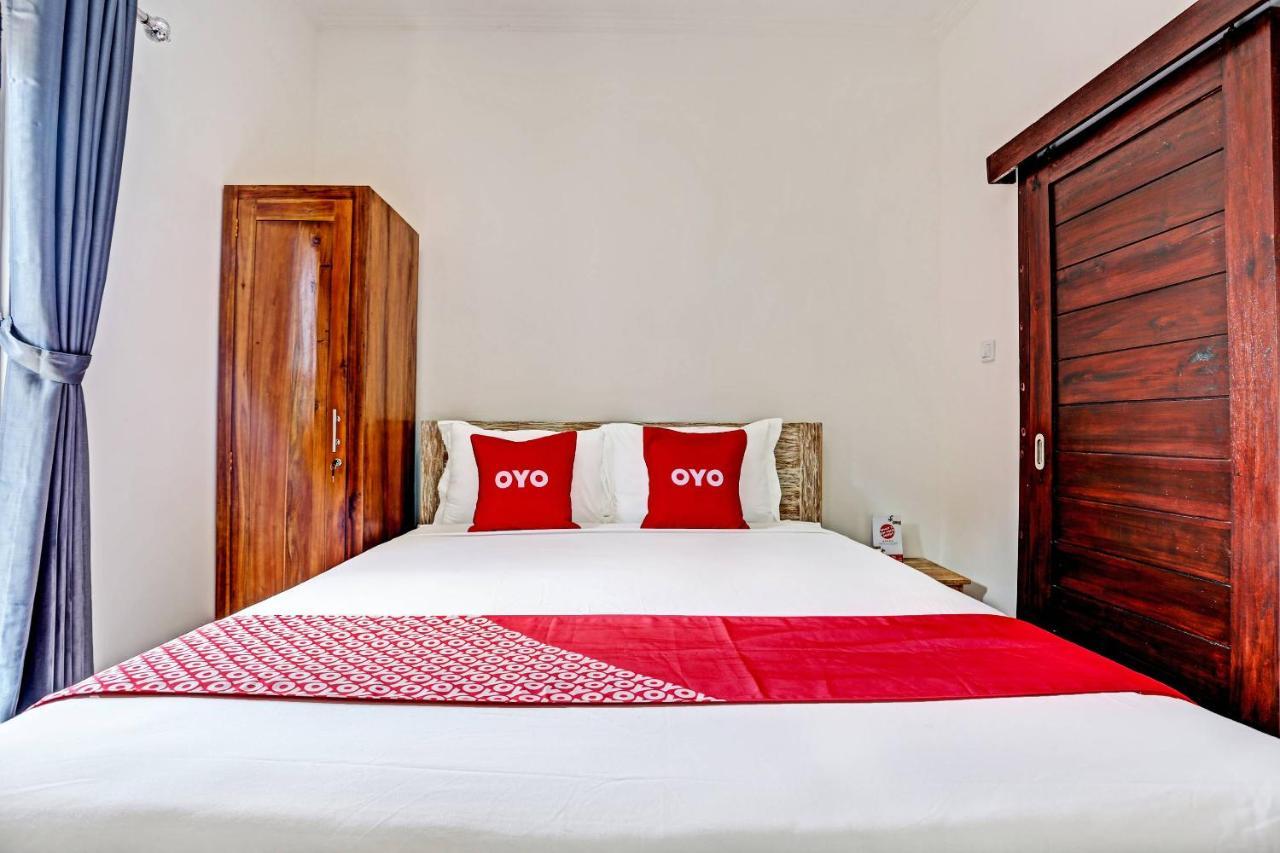 Oyo 91080 Kubu D&D Guesthouse Seminyak Esterno foto
